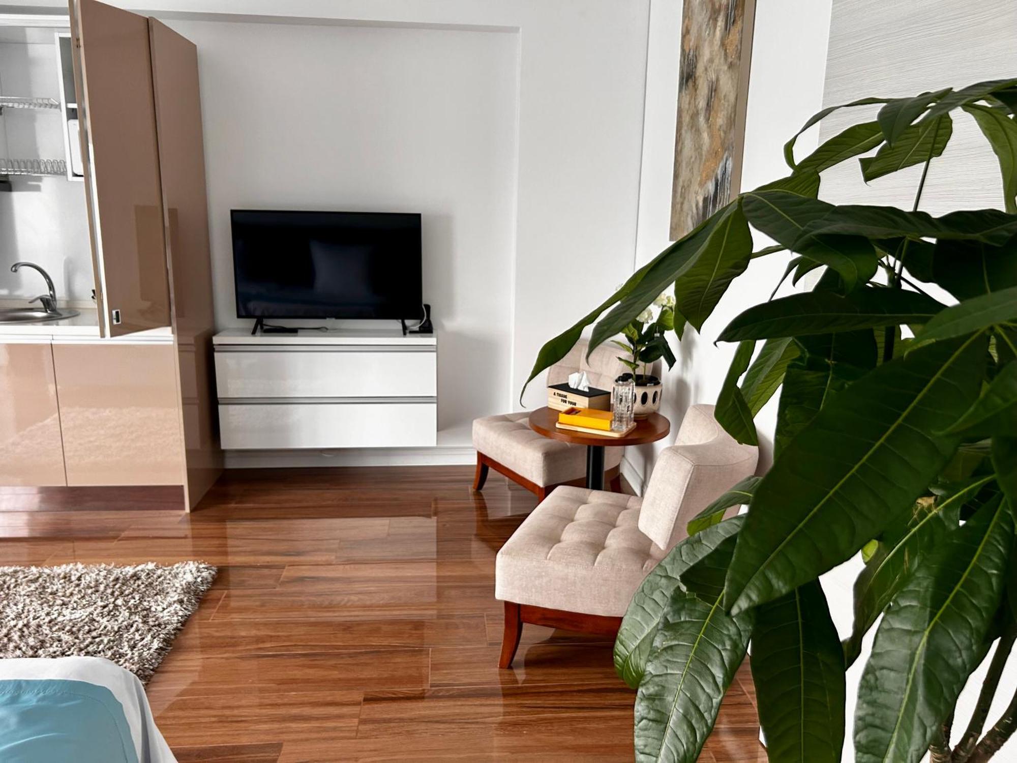 Apartment Luna White Tower Mamaia